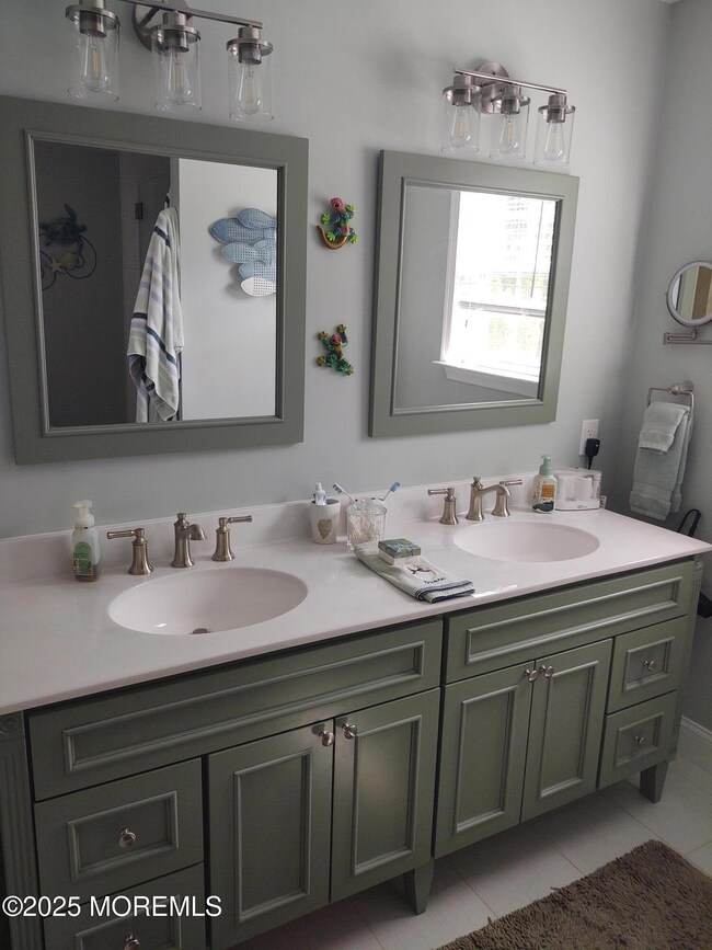 17 Crater Lake Rd, Howell, NJ 07731 - photo 5