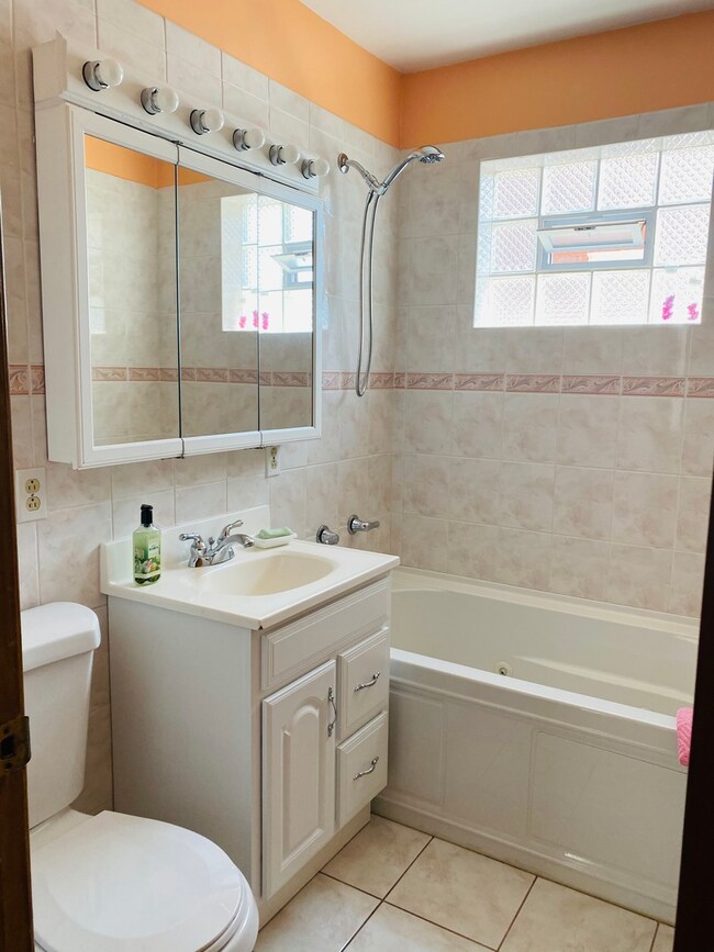 6352 S Lavergne Ave, Chicago, IL 60638 - photo 7