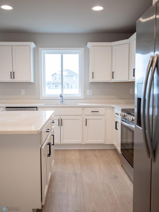 1482 69th Ave S, Fargo, ND 58104 - photo 6