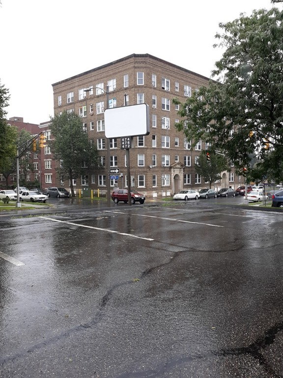 461 Appleton St, Holyoke, MA 01040 - photo 3