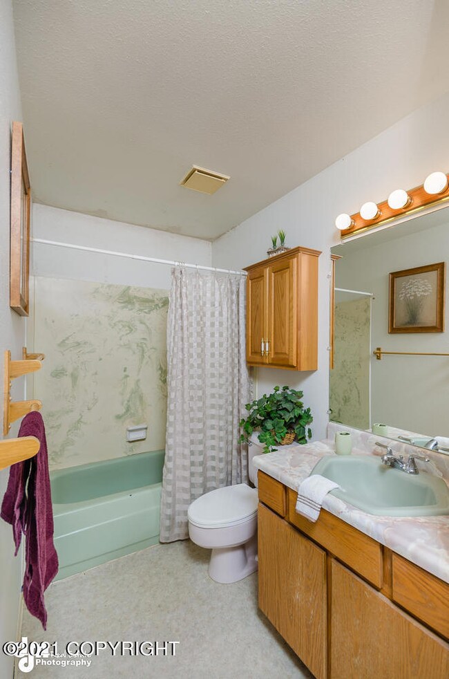 361 N Chugach Street Palmer AK-large-004