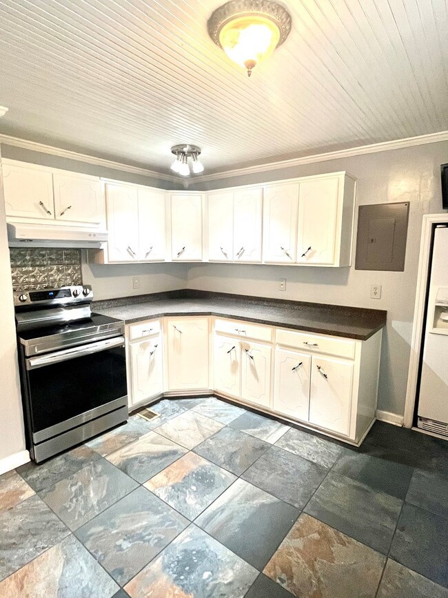 105 Parish St, Dothan, AL 36301 - photo 7