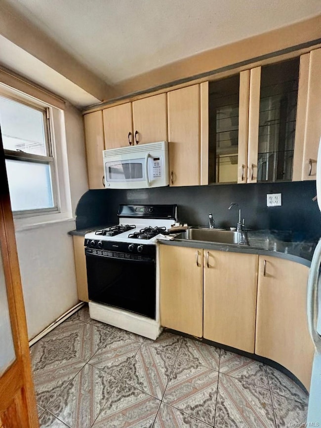 Park City 3&4 Apartments unit 14C, Rego Park, NY 11374 - photo 4