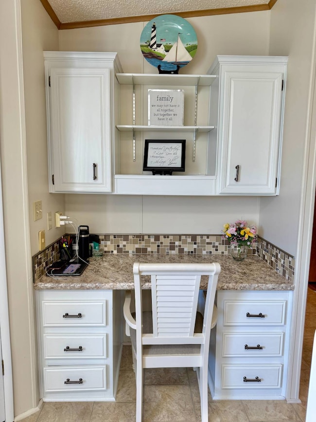 1024 47th Ave E, Bradenton, FL 34203 - photo 4