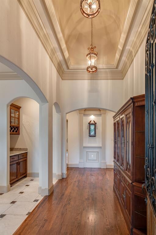 608 Hickory Ct, Hurst, TX 76054 - photo 5