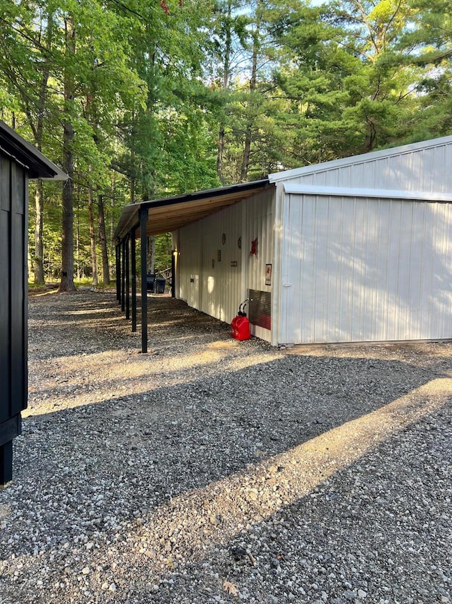 8268 S Ferris Ave, Newaygo, MI 49337 - photo 4