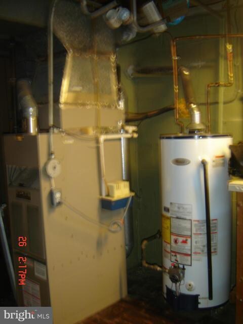 601 Brisbane Rd, Baltimore, MD 21229 - photo 7