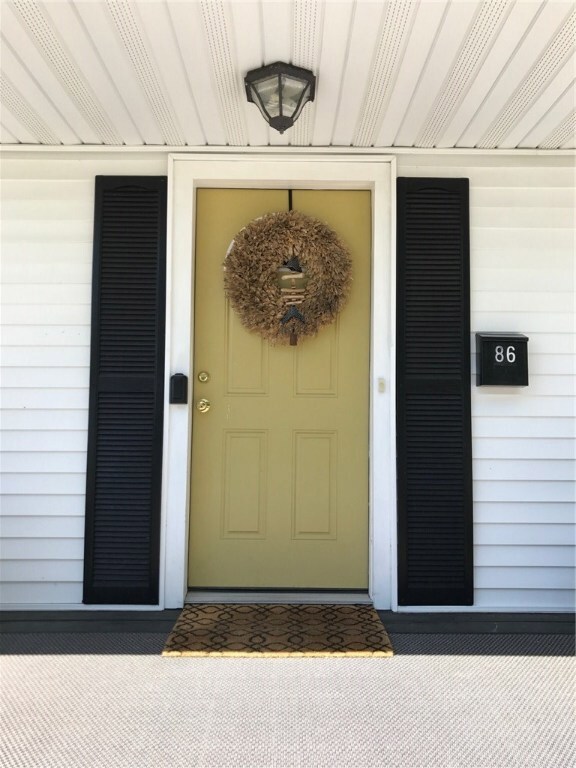 86 Kay Blvd, Newport, RI 02840 - photo 2