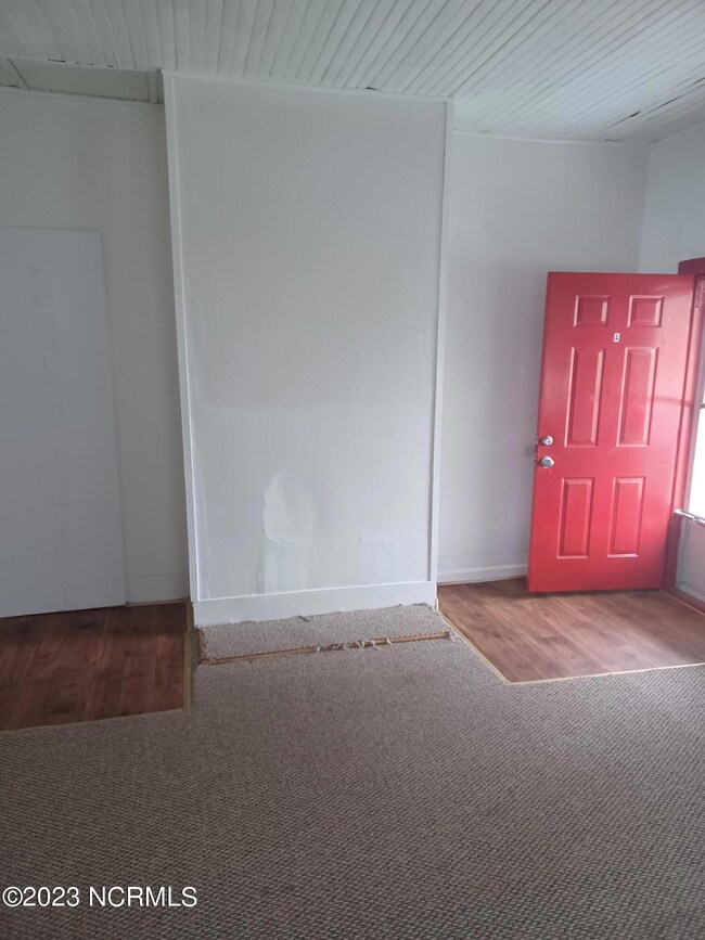 Living room-Unit 2