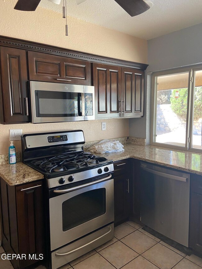 PHOTO-2025-04-16-22-53-15