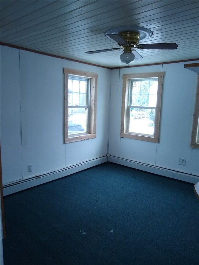 17 Pierce St, Nashua, NH 03060 - photo 7