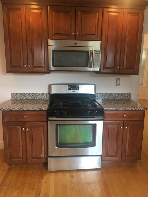 1582 Centre St unit 1, Boston, MA 02131 - photo 3