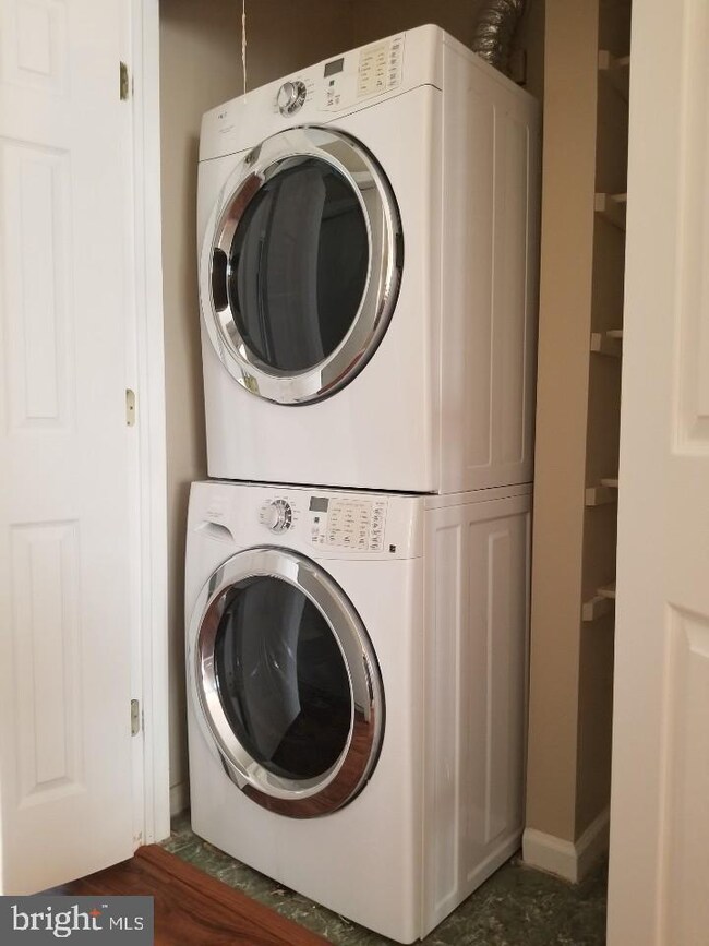 12891 Grays Pointe Rd unit A, Fairfax, VA 22033 - photo 7