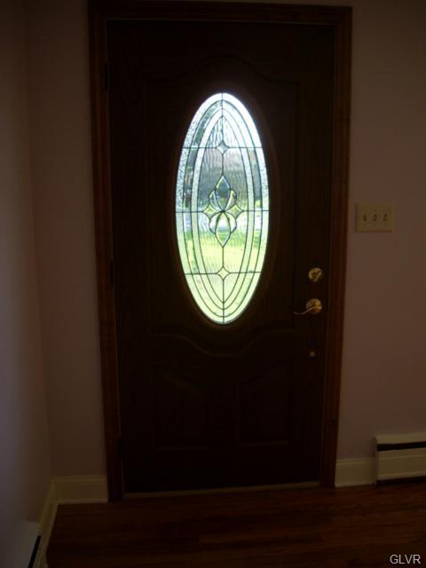 1431 Stones Crossing Rd, Easton, PA 18045 - photo 2