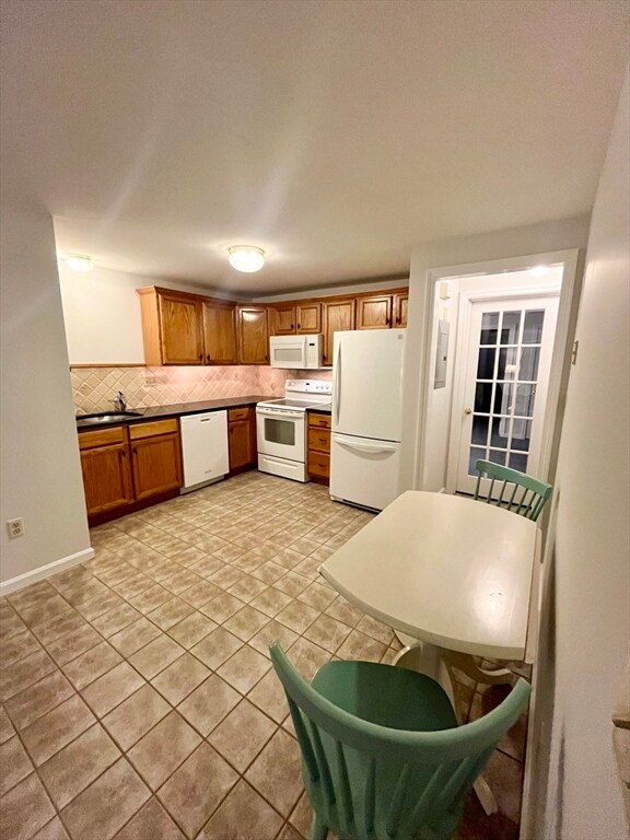 87 Berrington Rd, Leominster, MA 01453 - photo 7