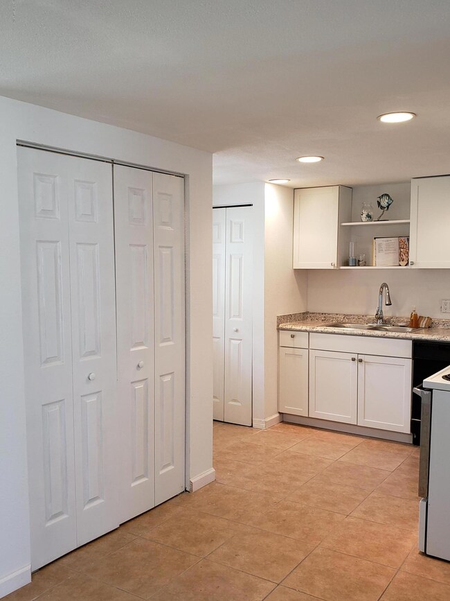 7906 Hare Ave, Jacksonville, FL 32211 - photo 5