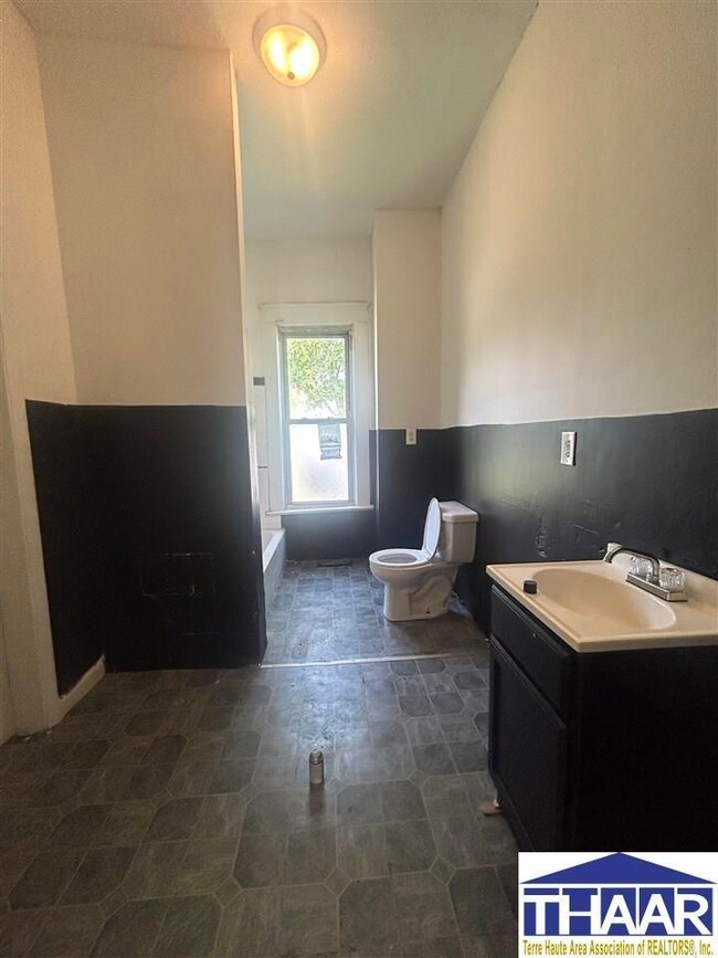 2012 N 22nd St, Terre Haute, IN 47804 - photo 6