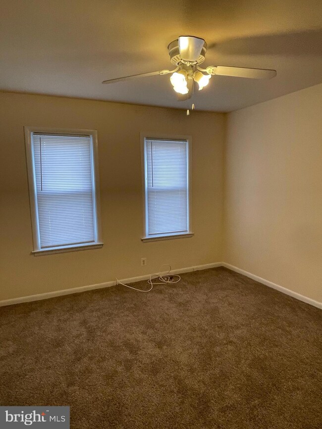 124 Garfield Ave unit 3, Clementon, NJ 08021 - photo 3