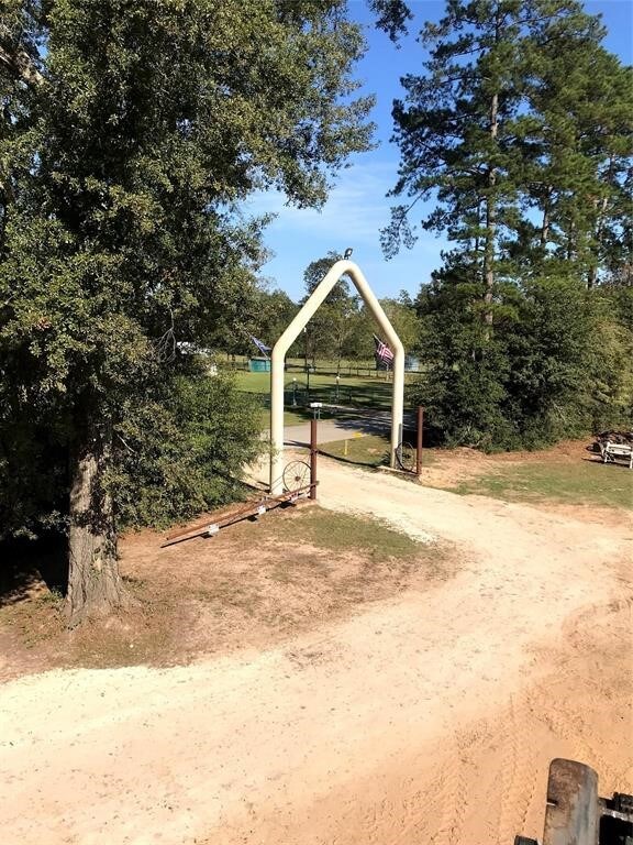 22520 Morgan Cemetery Rd, Cleveland, TX 77328 - photo 2