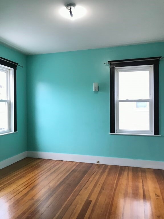 73 Farrington St unit 1/F, Quincy, MA 02170 - photo 3