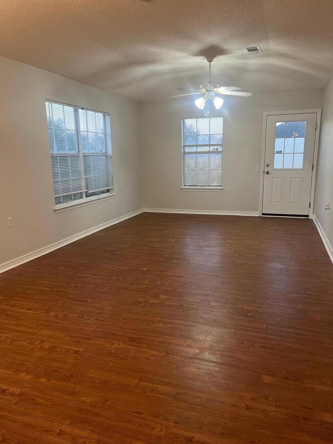 5574 Huntleigh Place, Gulf Breeze, FL 32563 - photo 5