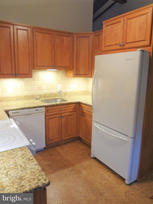 3230 Gleneagles Dr, Silver Spring, MD 20906 - photo 3