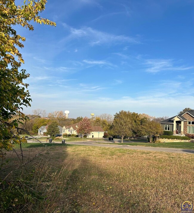 6915 SW 43rd Terrace, Topeka, KS 66610 - photo 4