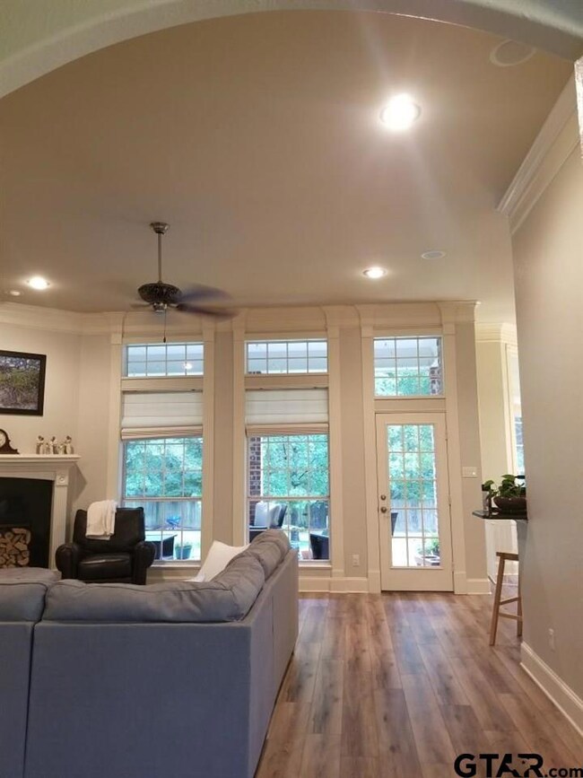 6037 6037 Brynmar Ct, Tyler, TX 75703 - photo 6