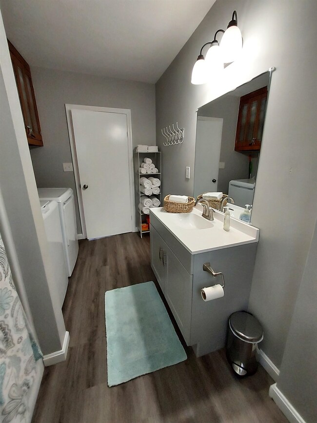 13 State St, Rochester, NH 03867 - photo 6