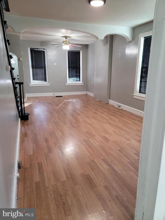 1157 Chestnut St, Camden, NJ 08103 - photo 3