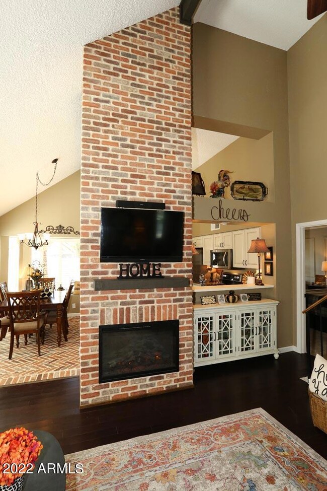 Living Room-Fireplace