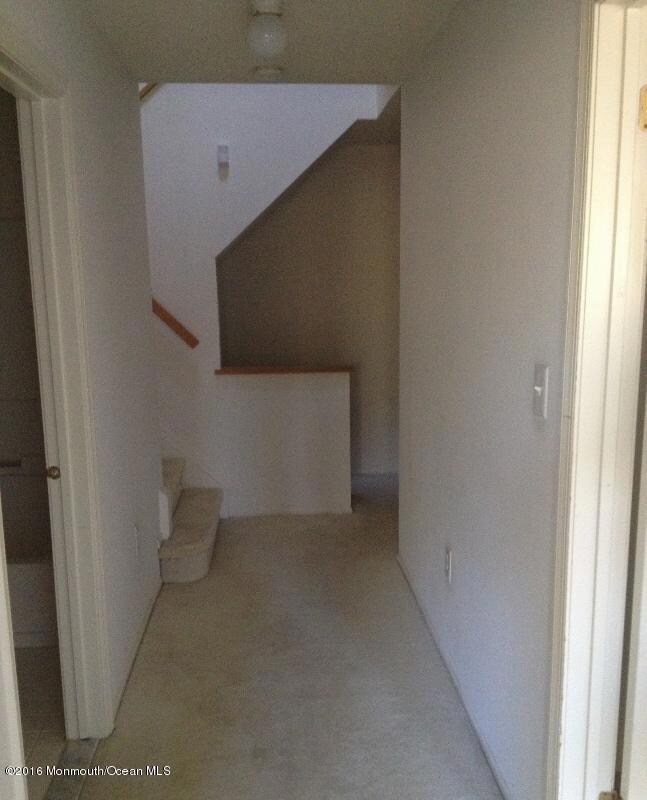 19 Madison Ct, Tinton Falls, NJ 07712 - photo 7