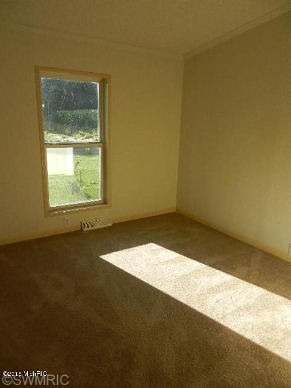 9806 N 650 E, New Carlisle, IN 46552 - photo 4