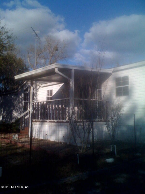 127 Nancy Ave backporch