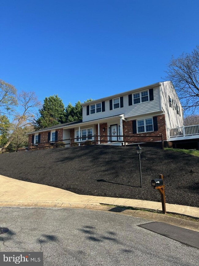 516 Revere Ct, Hockessin, DE 19707 - photo 3