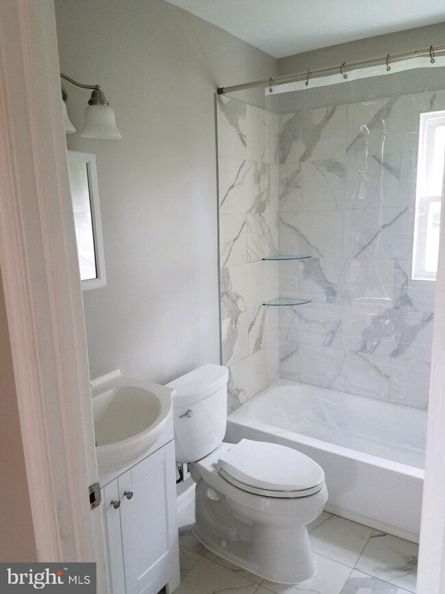 5507 Hamilton St, Hyattsville, MD 20781 - photo 5