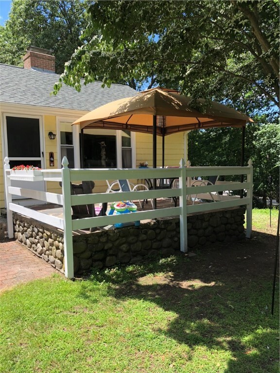 74 Gilbert St, Warwick, RI 02886 - photo 6