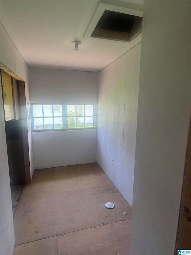 1007 10th St W, Jasper, AL 35501 - photo 3