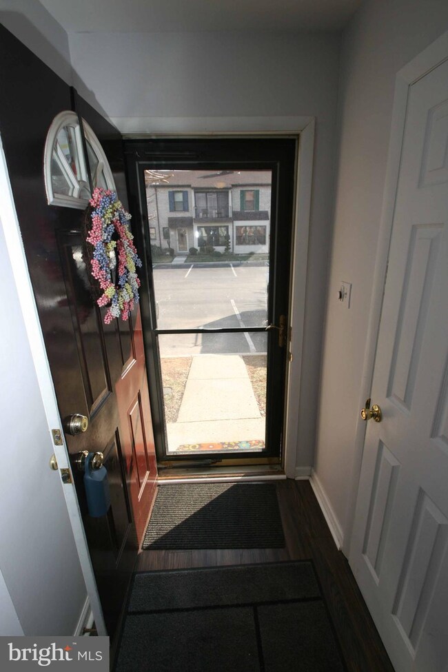 121 Center Ct unit 121, Wilmington, DE 19810 - photo 3