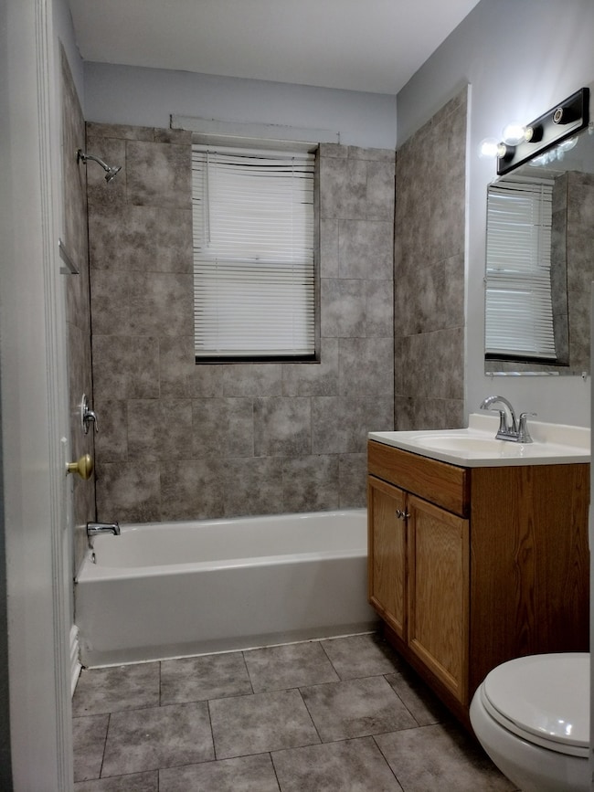 1739 W 80th St unit 1793-3, Chicago, IL 60620 - photo 4