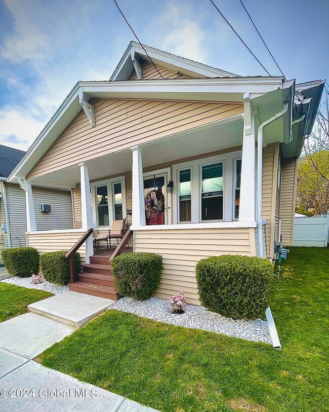 106 Lark St, Schenectady, NY 12302 - photo 2