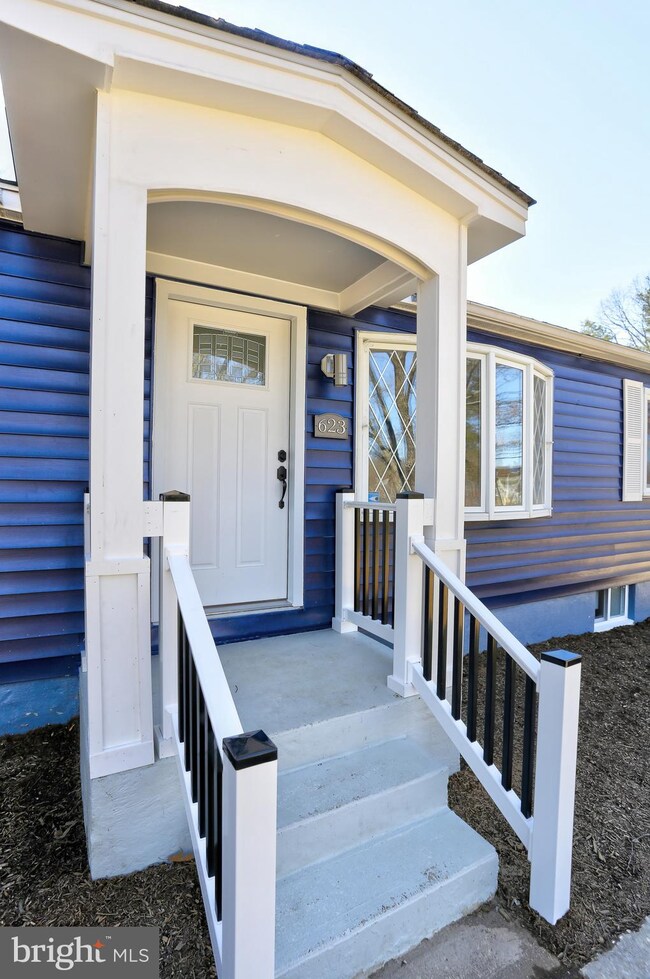 623 Queenstown Rd, Severn, MD 21144 - photo 2