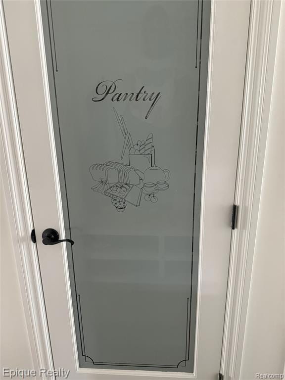 27651 Maryjane Ln, Chesterfield Township, MI 48047 - photo 3