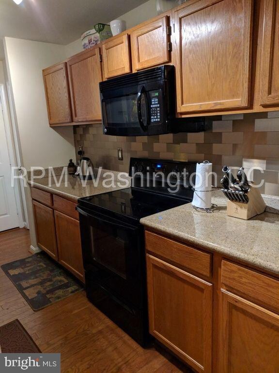 9709 Lake Pointe Ct unit 101, Upper Marlboro, MD 20774 - photo 2