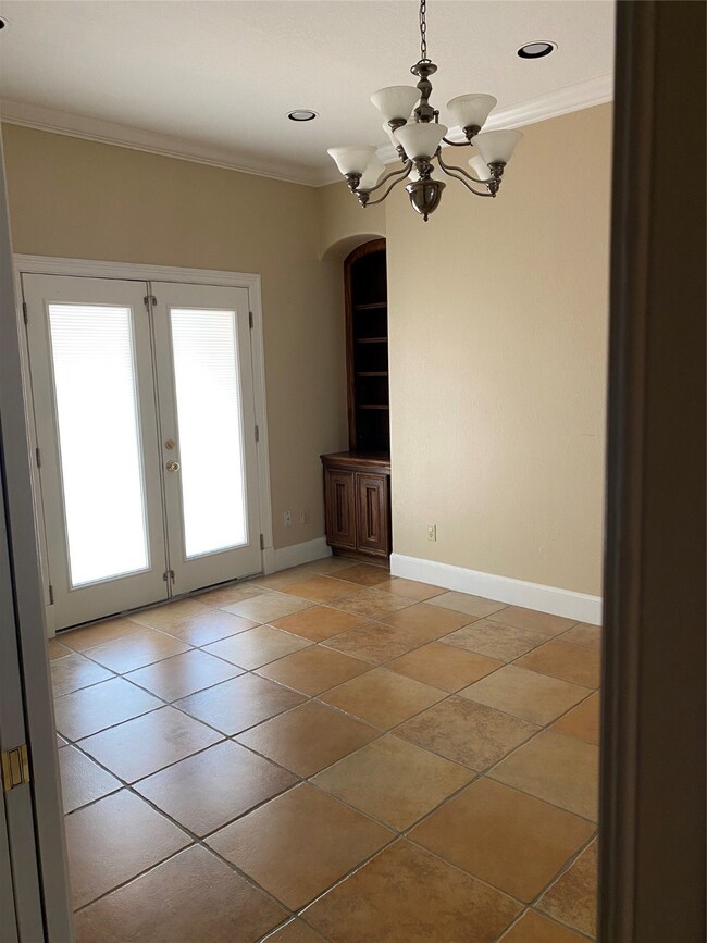 dining with built-in shelves