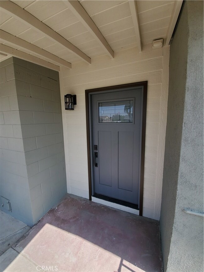 14764 Iris Dr, Fontana, CA 92335 - photo 6