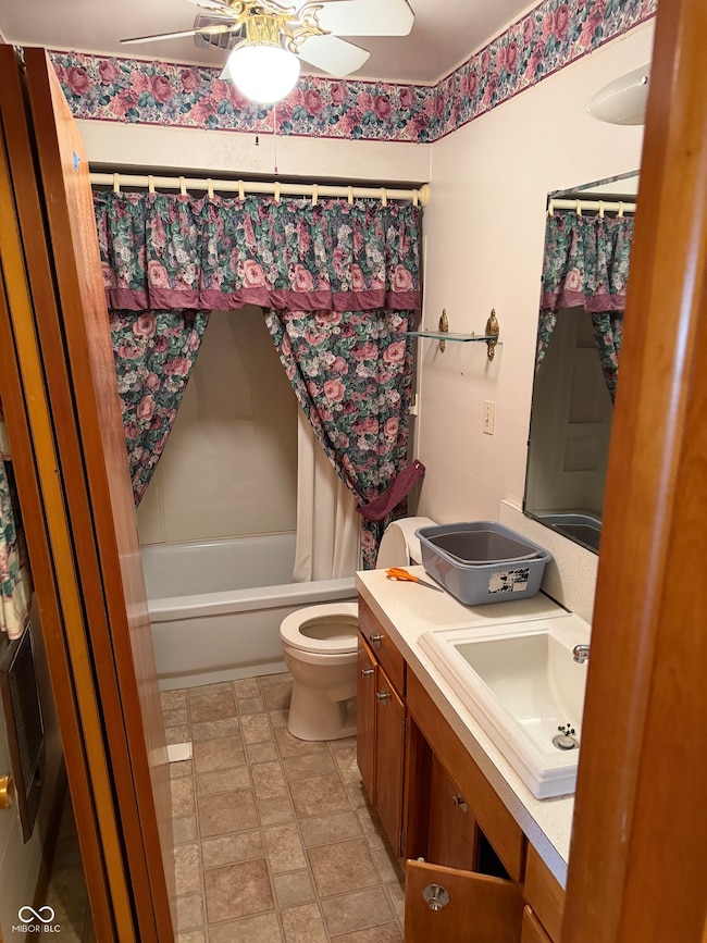 974 W 1st St, Brownstown, IN 47220 - photo 5