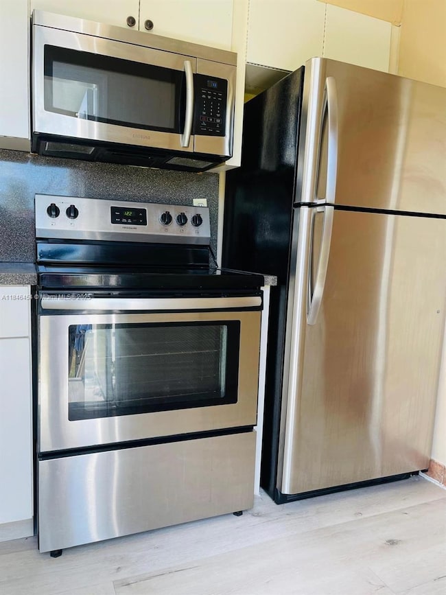 1400 NE 148th St, Miami, FL 33161 - photo 7