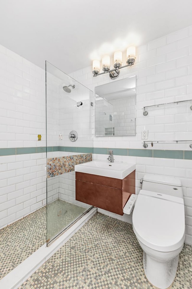 The Sutton House unit 1CB, New York, NY 10022 - photo 6