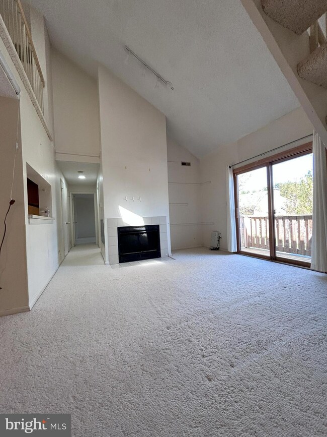 1118 Ravens Crest Dr, Plainsboro, NJ 08536 - photo 3